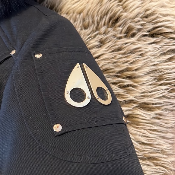 MOOSE KNUCKLES DEBBIE BOMBER SHEARLING WOMEN'S DOWN JACKET - Picture 4 of 15